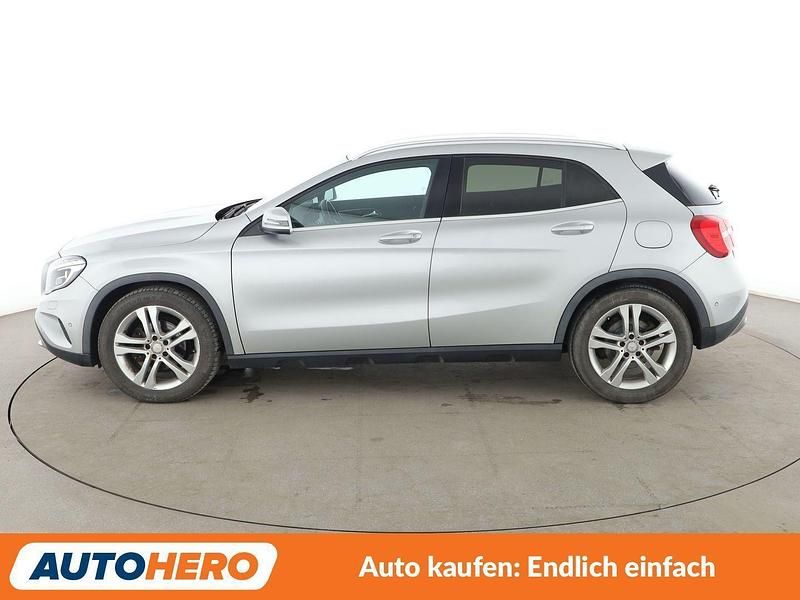 Gebraucht Mercedes GLA180 Urban 122 PS (89 kW) 2017 Silber SUV