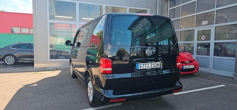 Schwarz Gebraucht 2014 VW T5 Van | 19.500 € (Guter Preis) - Bild 1/4
