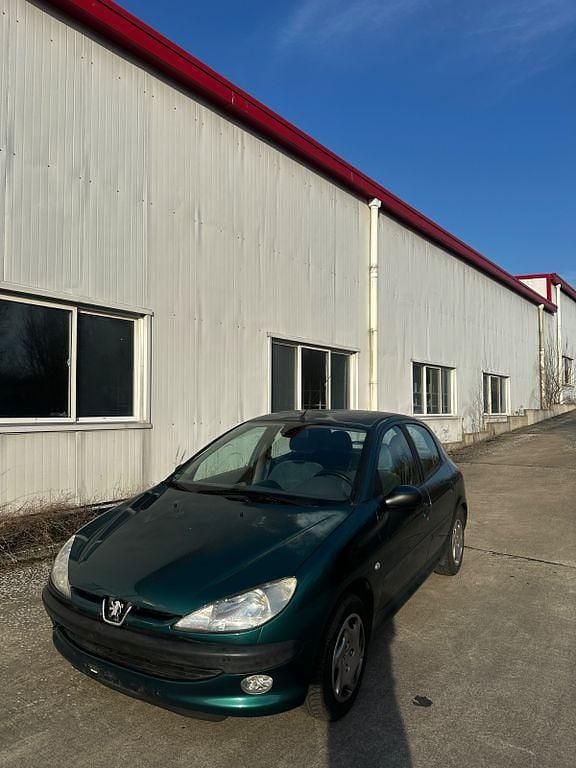 Gebraucht Peugeot 206 88 PS (64 kW) 1999 Grün Kleinwagen