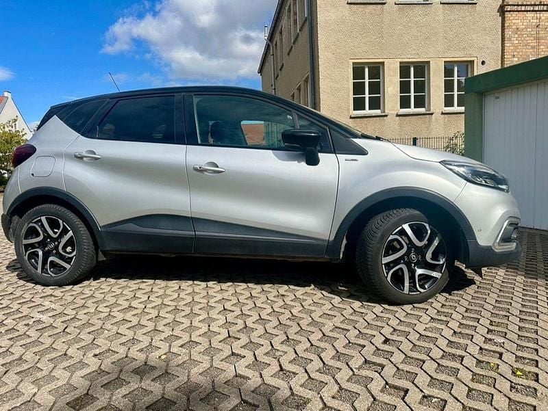 Silber Gebraucht 2019 Renault Captur Bose Edition SUV | 15.500 € (Guter Preis) - Bild 1/4