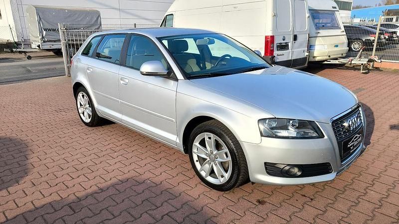 Gebraucht Audi A3 Ambition 160 PS (117 kW) 2010 Eissilber Kleinwagen