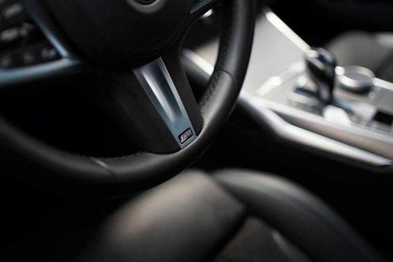 Gebraucht BMW 320 M Sport 184 PS (135 kW) 2019 Blau Limousine