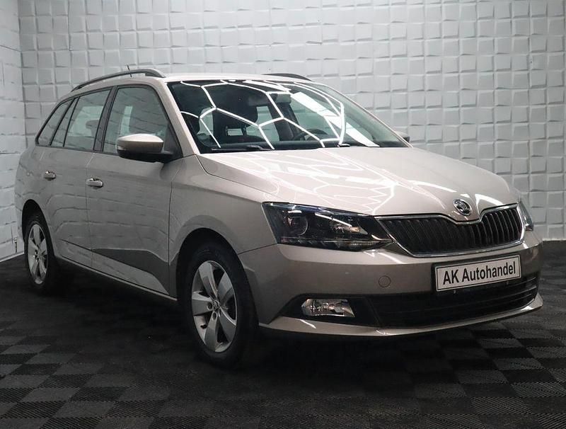 Gebraucht Skoda Fabia Ambition 95 PS (69 kW) 2017 Beige Kombi