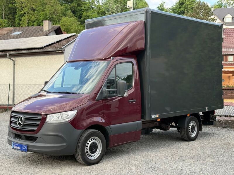 Rot Gebraucht 2019 Mercedes Sprinter Van | 21.990 € (Etwas zu teuer) - Bild 1/4