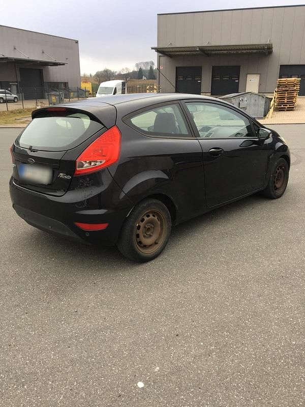 Gebraucht Ford Fiesta 90 PS (66 kW) 2009 Schwarz Kleinwagen