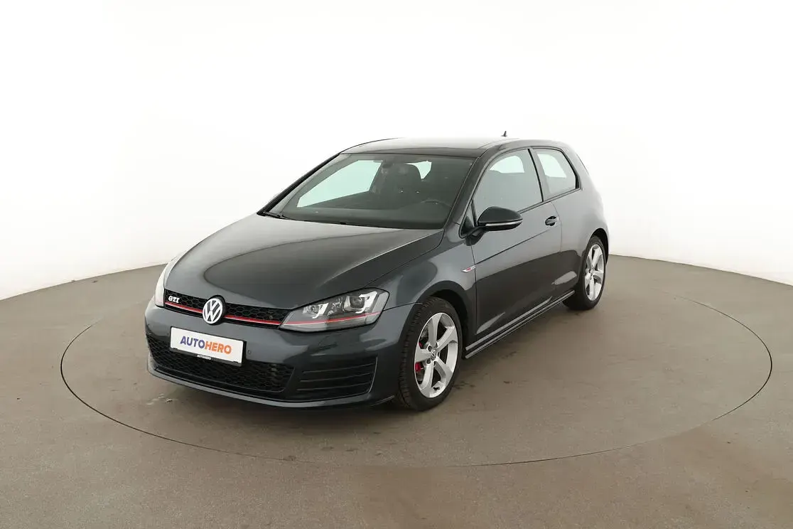 Gebraucht VW Golf VII GTI 220 PS (161 kW) 2016 Limousine