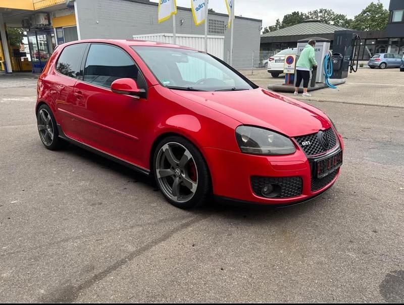 Rot Gebraucht 2005 VW Golf V GTI Limousine | 5.250 € (Fairer Preis) - Bild 1/4
