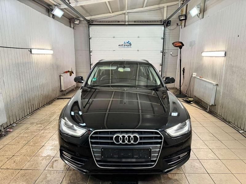 Gebraucht Audi A4 Ambition 120 PS (88 kW) 2015 Schwarz Kombi