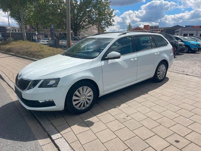 Gebraucht Skoda Octavia Ambition 150 PS (110 kW) 2018 Weiß Kombi