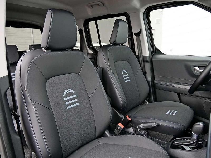 Neu Ford Tourneo Active 125 PS (91 kW) 2025 Schwarz Van / Kleinbus