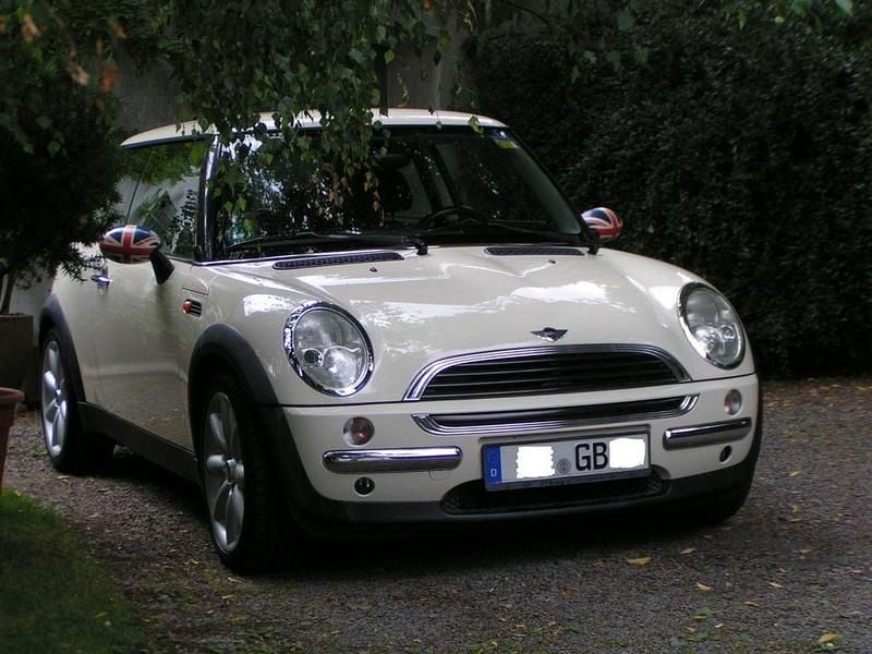 Second-hand Mini ONE 90 CP (66 kW) 2002 Alb Hatchback