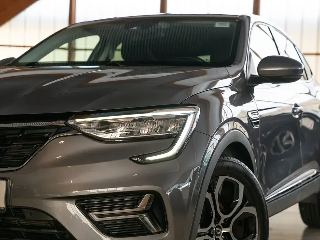 Gebraucht Renault Arkana Intens 140 PS (102 kW) 2022 Grau SUV