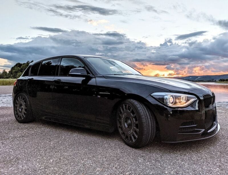 Schwarz Gebraucht 2013 BMW M135 M Performance Kleinwagen | 21.700 € (Fairer Preis) - Bild 1/4
