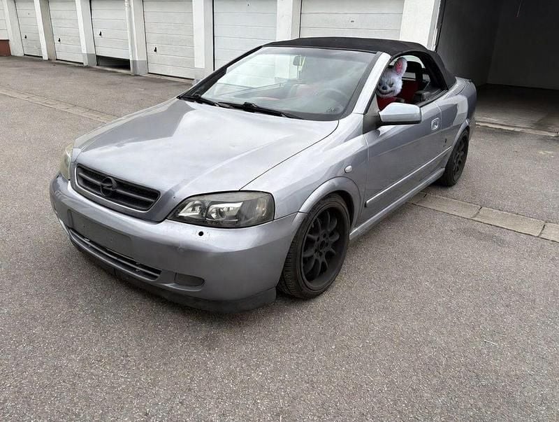 Gebraucht Opel Astra Cabriolet 147 PS (108 kW) 2003 Grau Cabrio