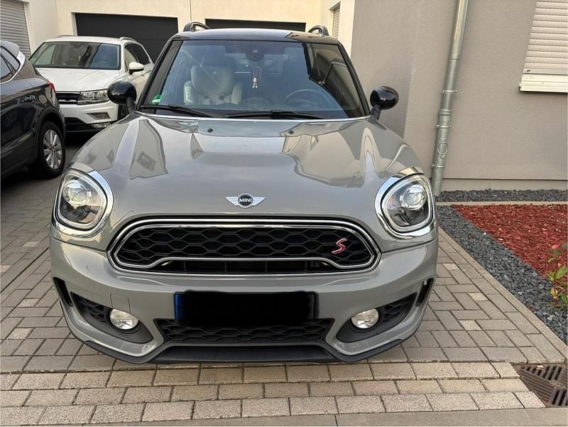 Grau Gebraucht 2017 Mini Cooper S Countryman SUV | 22.000 € (Teuer) - Bild 1/4