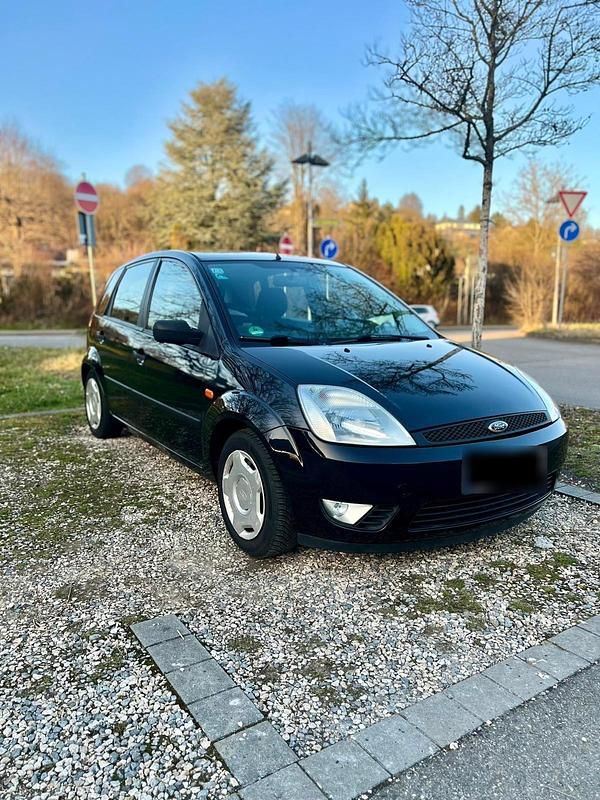 Gebraucht Ford Fiesta 80 PS (58 kW) 2005 Schwarz Kleinwagen
