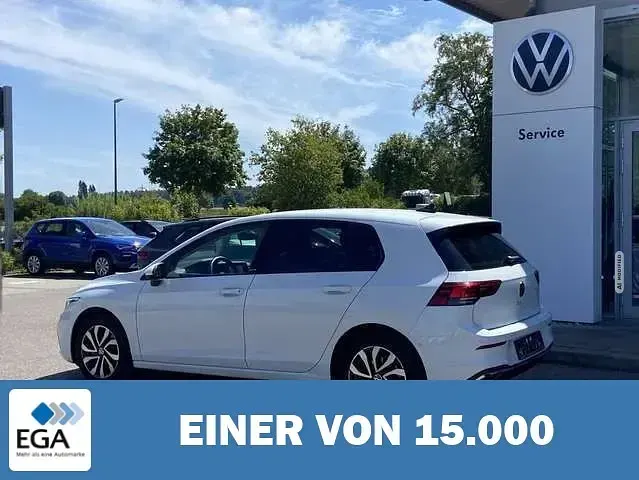 Gebraucht VW Golf VIII Active 150 PS (110 kW) 2023 Weiß