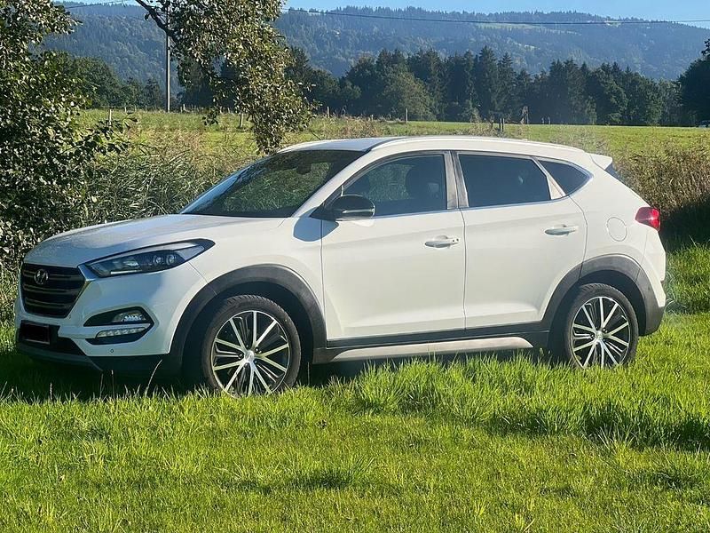 Gebraucht Hyundai Tucson Passion 177 PS (130 kW) 2018 Weiß SUV