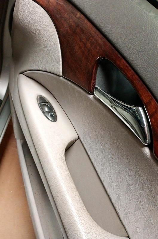 Gebraucht Mercedes 200 122 PS (89 kW) 2003 Silber Limousine