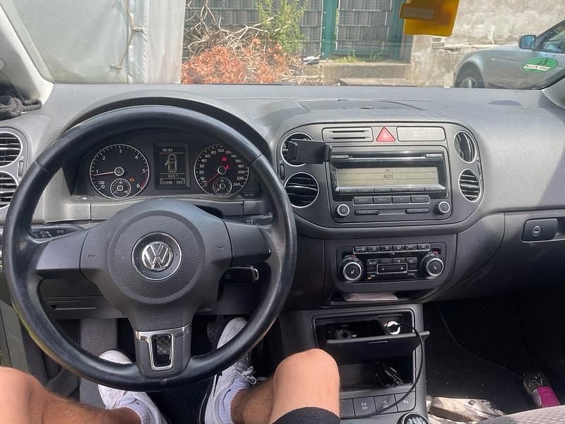 Schwarz Gebraucht 2009 VW Golf VI Limousine | 3.550 € (Guter Preis) - Bild 1/4