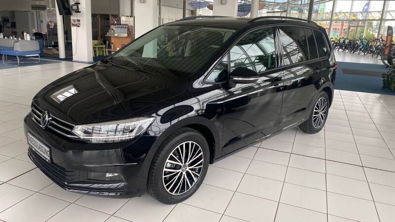Schwarz Neu 2024 VW Touran Comfortline Van / Kleinbus | 38.498 € (Fairer Preis) - Bild 1/4
