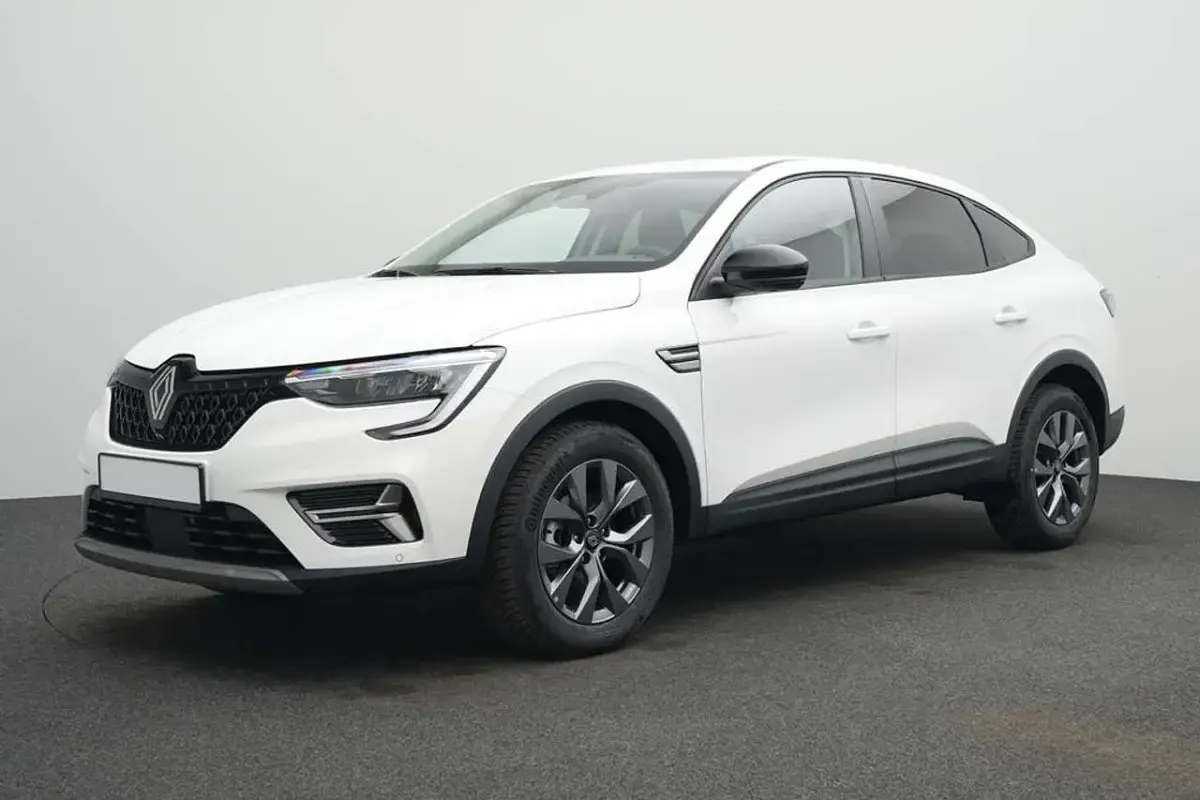 Usado Renault Arkana Evolution 140 HP (102 kW) 2025 Branco SUV