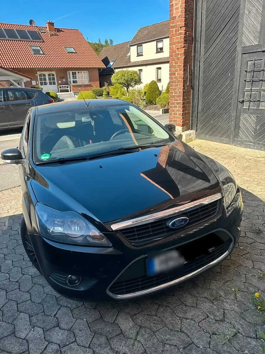 Używany Ford Focus 102 KM (75 kW) 2009 Czarny Hatchback