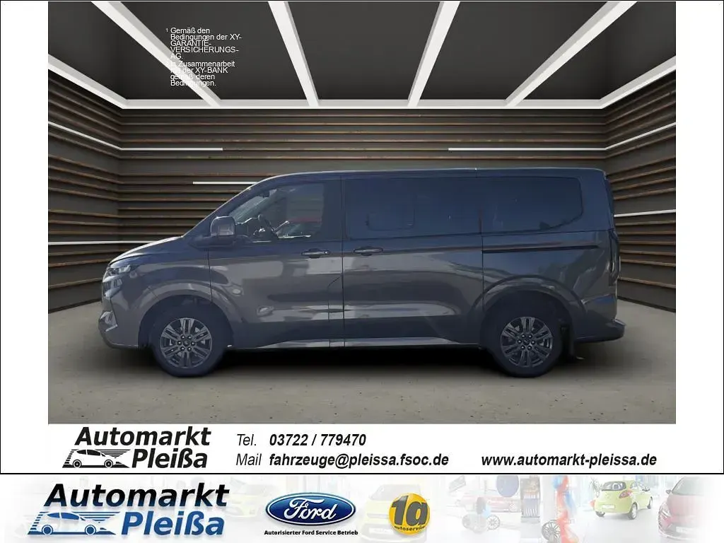 Gebraucht Ford Tourneo Custom Titanium 136 PS (100 kW) 2025 Grau Van