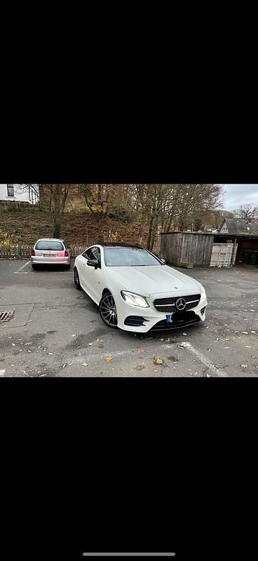 Gebraucht Mercedes 220 204 PS (150 kW) 2017 Weiß Coupé