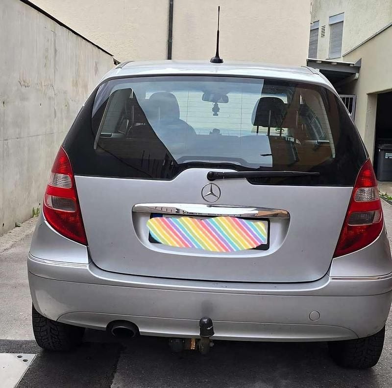 Usata Mercedes A170 Avantgarde 116 CV (85 kW) 2004 Grigio Berlina