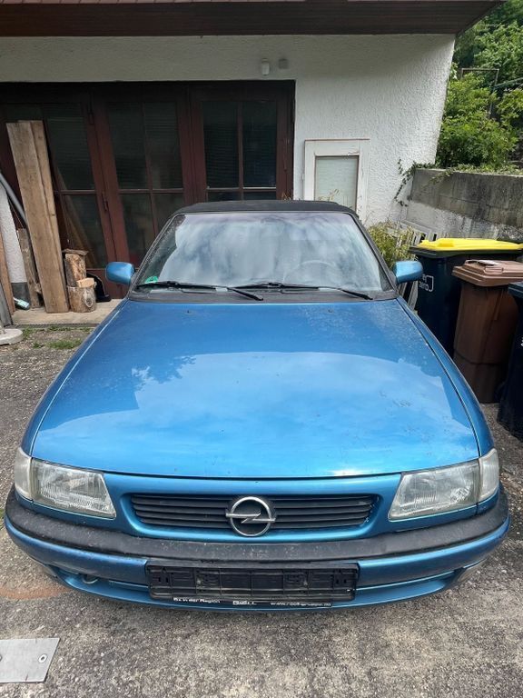 Blau Gebraucht 1998 Opel Astra Cabriolet Edition Cabrio | 849 € (Fairer Preis) - Bild 1/4