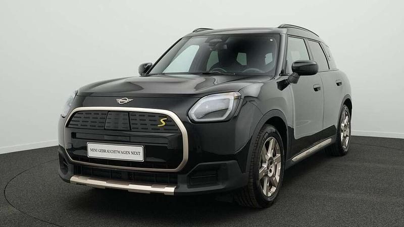 Schwarz Gebraucht 2024 Mini Countryman Favoured SUV | 39.752 € (Guter Preis) - Bild 1/4