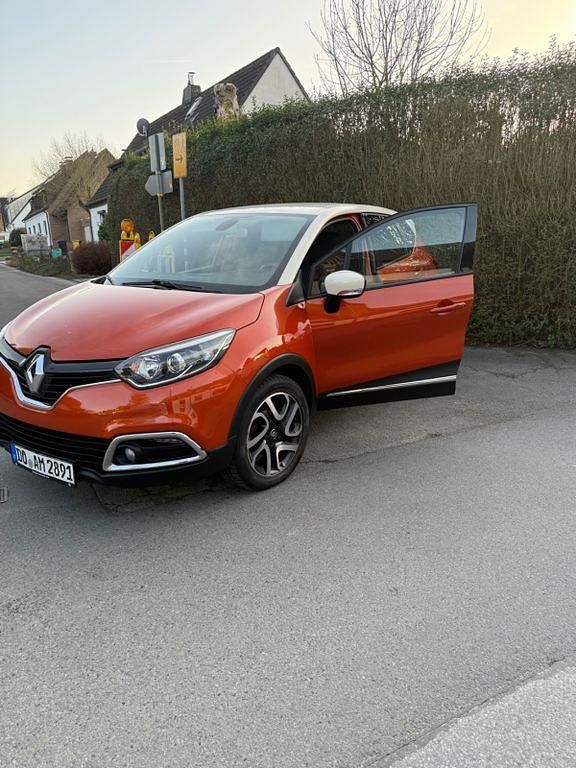 Gebraucht Renault Captur 90 PS (66 kW) 2015 Orange SUV