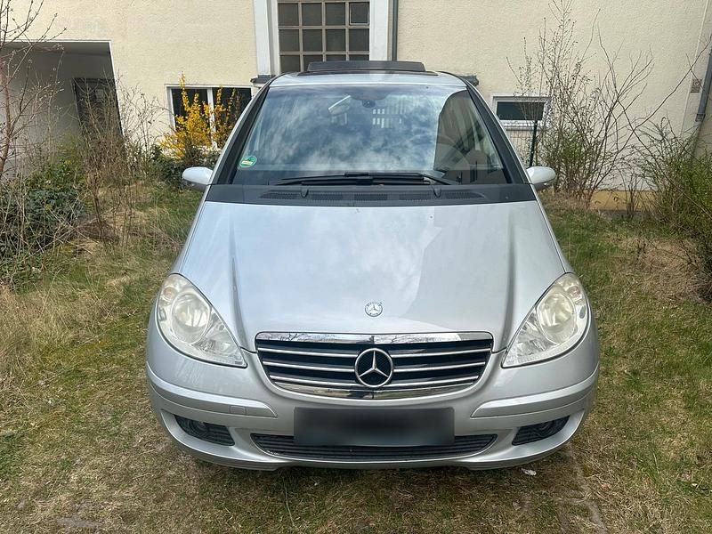Gebraucht Mercedes A150 95 PS (69 kW) 2004 Silber Van / Kleinbus