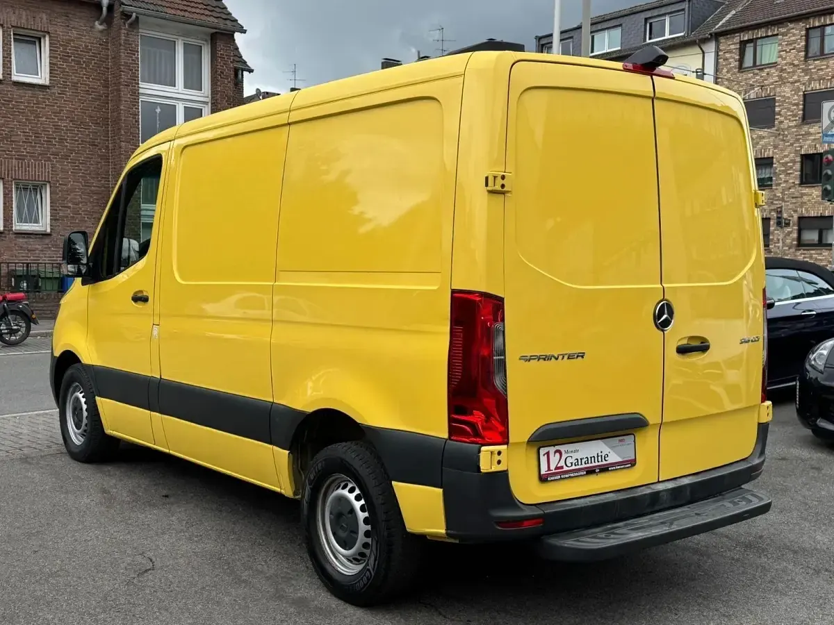 Gebraucht Mercedes Sprinter 163 PS (119 kW) 2020 Gelb Van