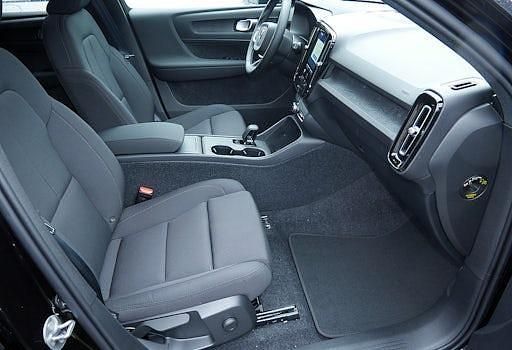 Neu Volvo EX40 Plus 185 kW (252 PS) 2026 Schwarz SUV