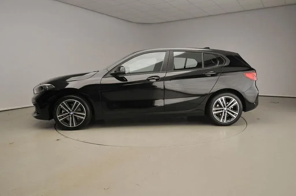 Gebraucht BMW 116 109 PS (80 kW) 2020 Schwarz Kleinwagen