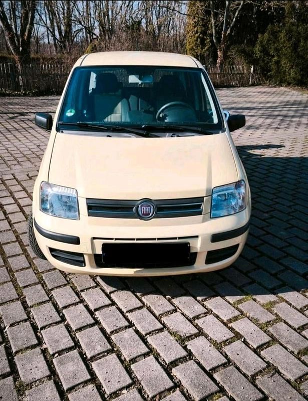 Używany Fiat Panda 60 KM (44 kW) 2009 Żółty Hatchback