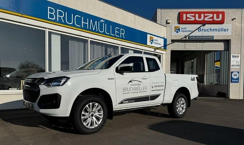 Weiß Neu 2025 Isuzu D-Max Abholung | 43.040 € (Guter Preis) - Bild 1/4