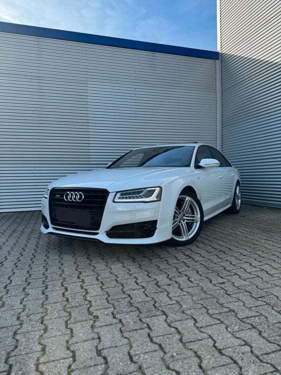 Weiß Gebraucht 2016 Audi S8 plus Sport Limousine | 44.900 € (Superpreis) - Bild 1/4