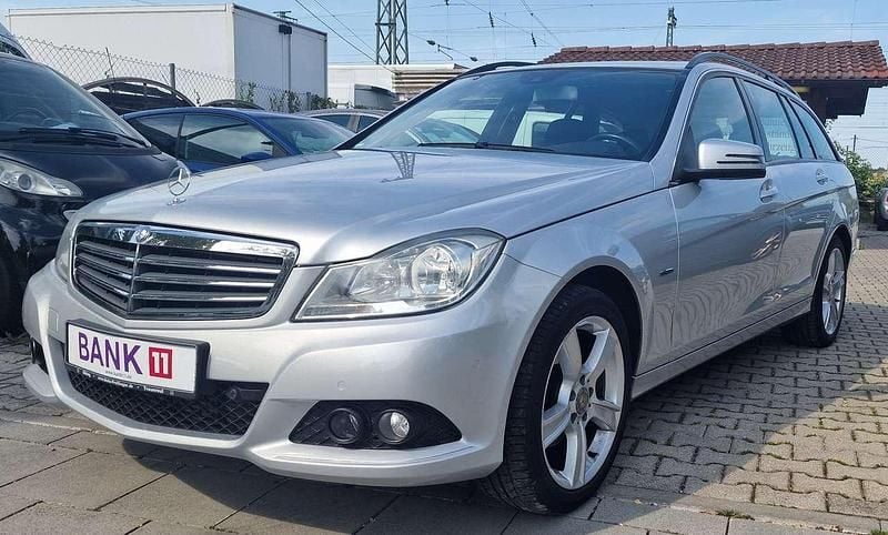 Iridiumsilber metalliclack Gebraucht 2011 Mercedes C200 Kombi | 7.190 € (Guter Preis) - Bild 1/4