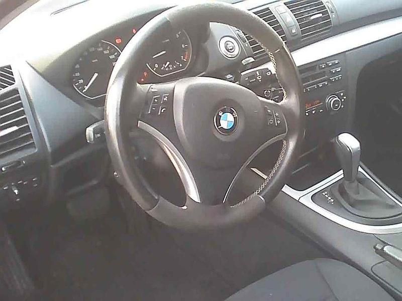 Gebraucht BMW 116 Advantage 122 PS (89 kW) 2010 Schwarz Kleinwagen