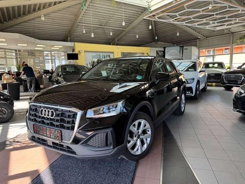 Gebraucht Audi Q2 Basis 150 PS (110 kW) 2022 Mythosschwarz metallic SUV