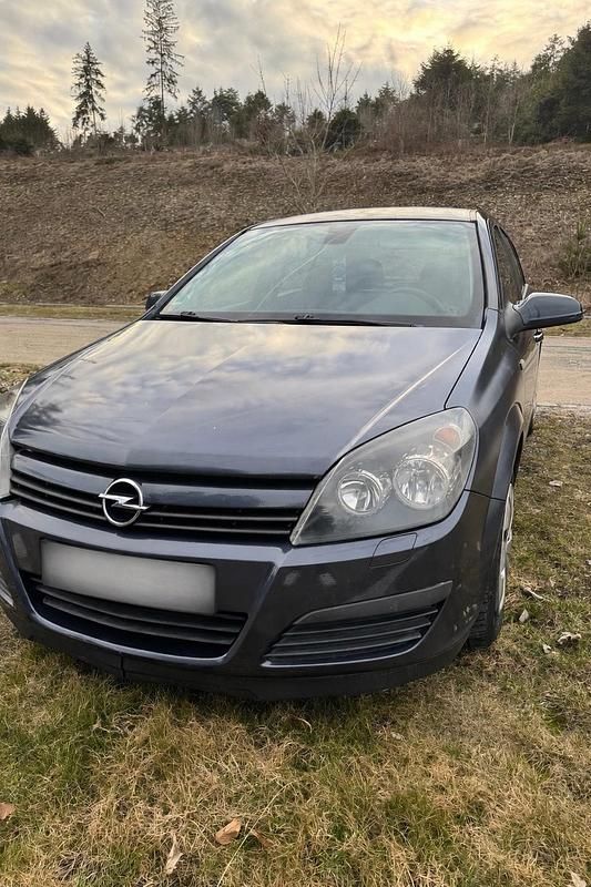 Gebraucht Opel Astra 105 PS (77 kW) 2006 Grau Limousine