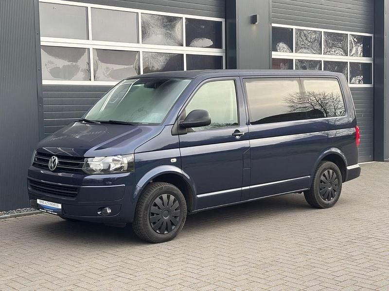 Second-hand VW T5 140 CP (102 kW) 2015 Albastru Van