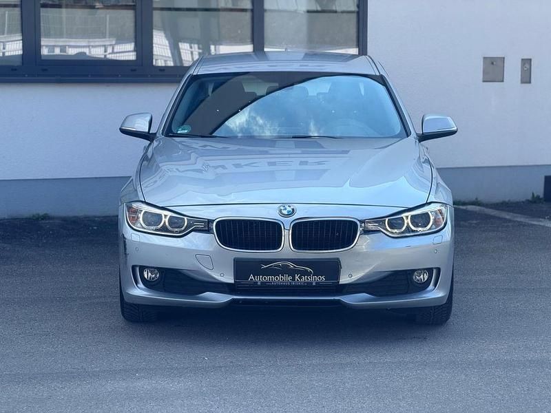 Gebraucht BMW 320 Efficient Dynamics 163 PS (119 kW) 2012 Silber Limousine