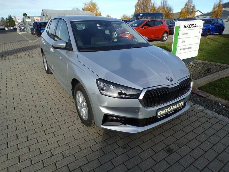 Silber Neu 2025 Skoda Fabia Limousine | 16.500 € (Guter Preis) - Bild 1/4