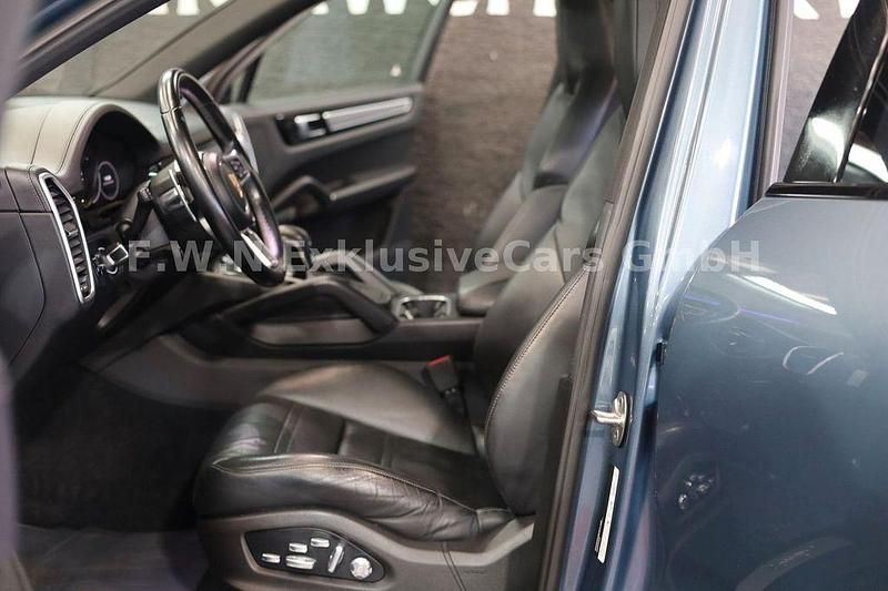 Gebraucht Porsche Cayenne S 441 PS (324 kW) 2018 Blau SUV