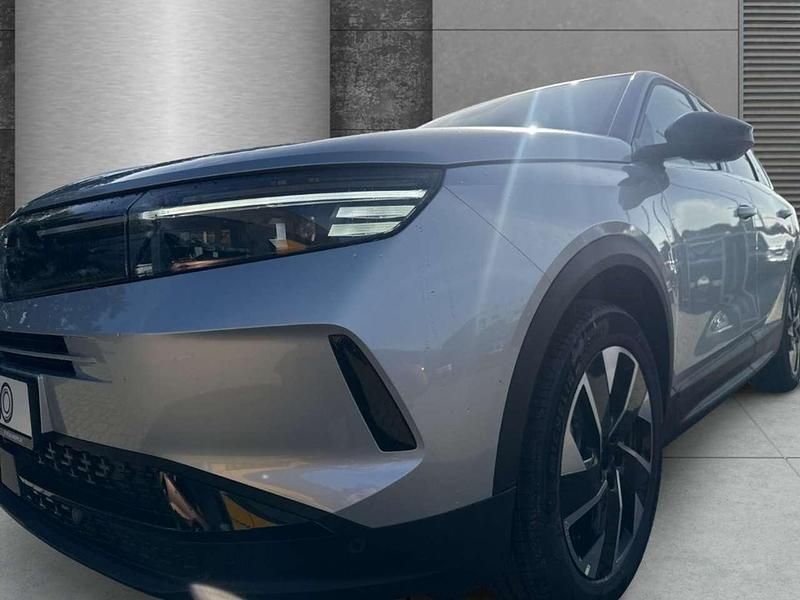 Neu Opel Grandland X 145 PS (106 kW) 2025 Kristall silber SUV