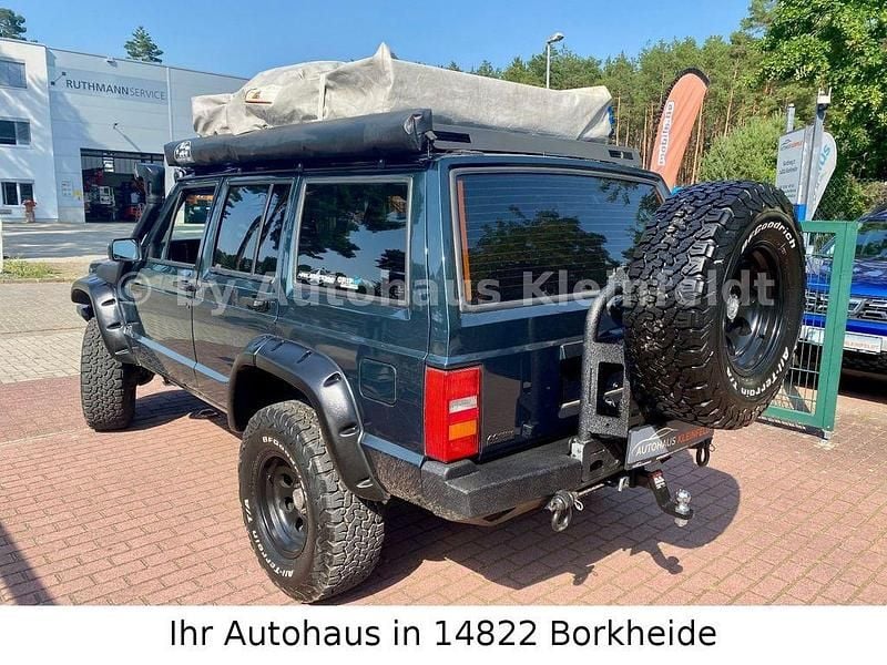 Gebraucht Jeep Cherokee 184 PS (135 kW) 1994 Grün SUV